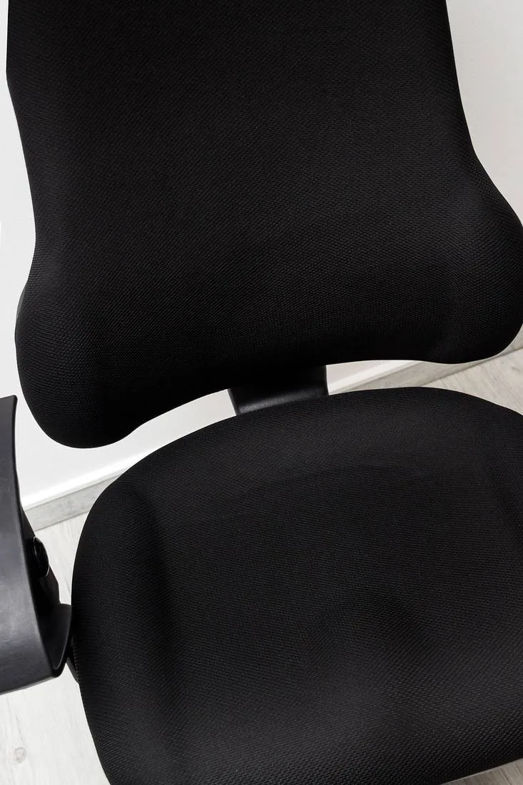 Bürostuhl NACH der Reinigung